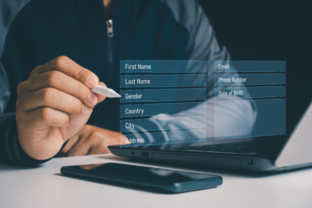 基本的な顧客管理アプリのフィールド設計