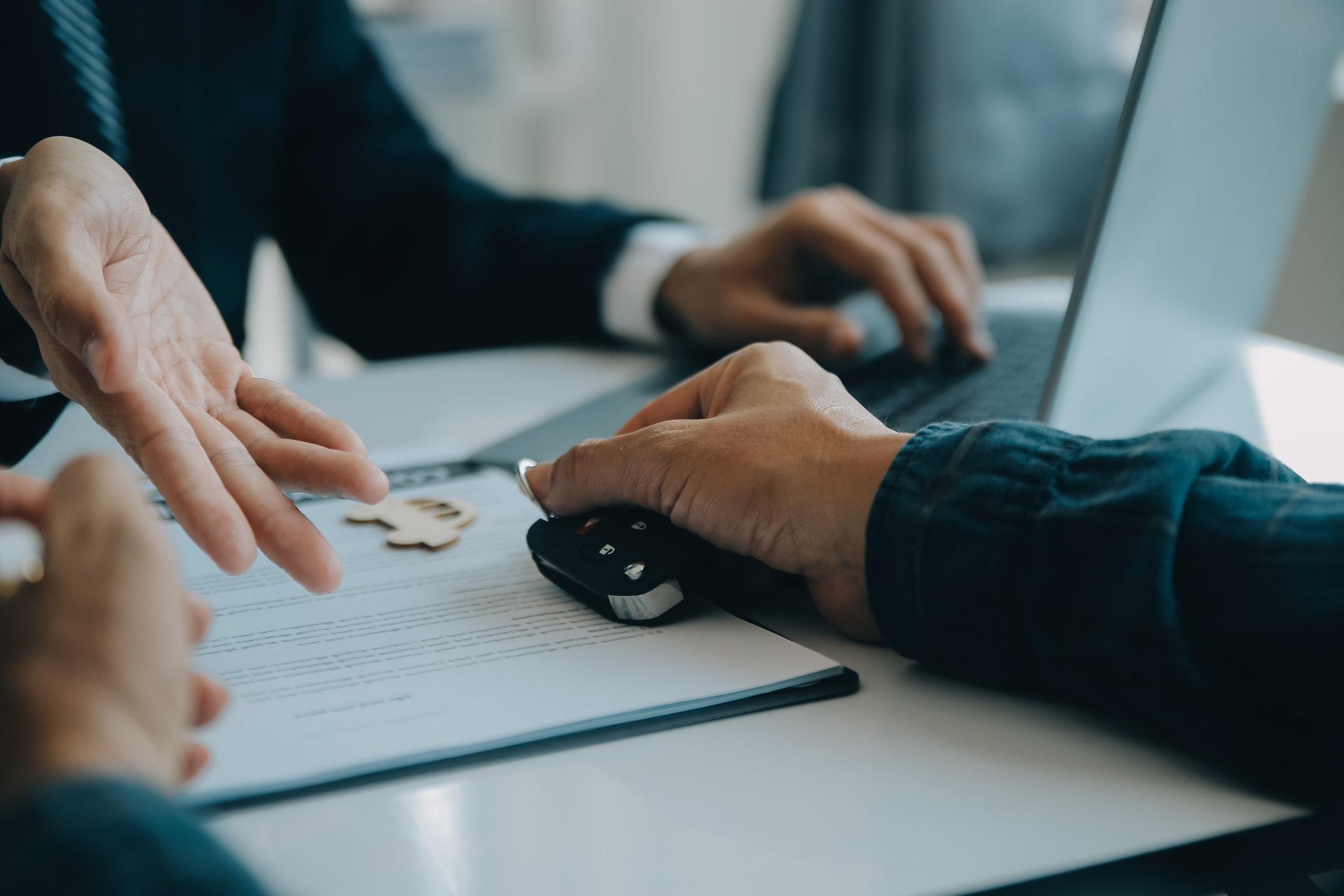 中断証明書の発行条件を解説！保険等級を守る方法とは？